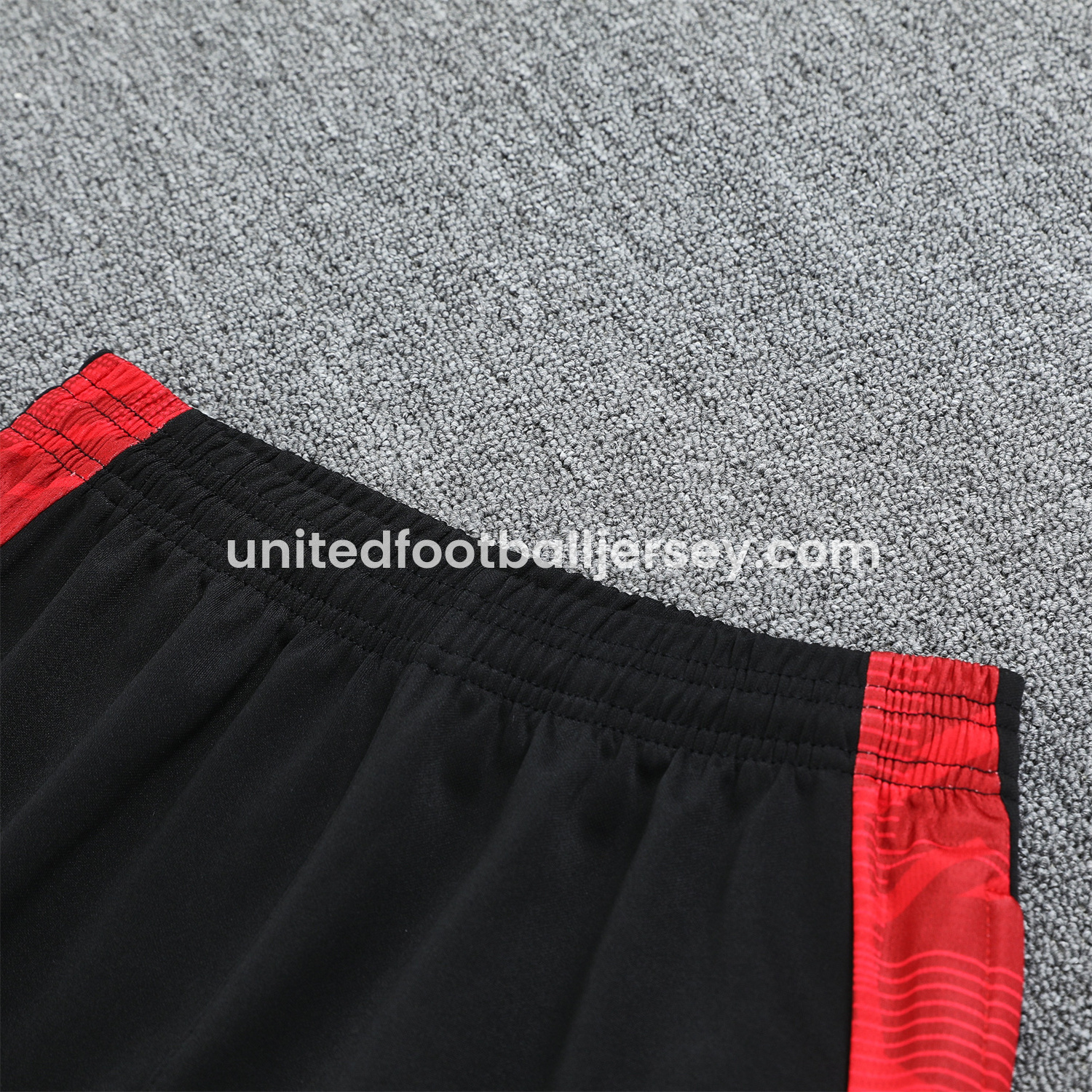 unitedfutballjersey-Manchester United 24-25 Pre-Match Home Traning Hoodie Set - Red Top and Black Pants