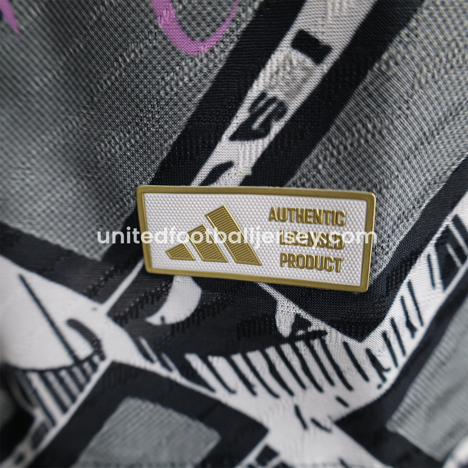 unitedfutballjersey-Japan 25-26 Donquixote Doflamingo Pink & White Special Jersey - Player Version