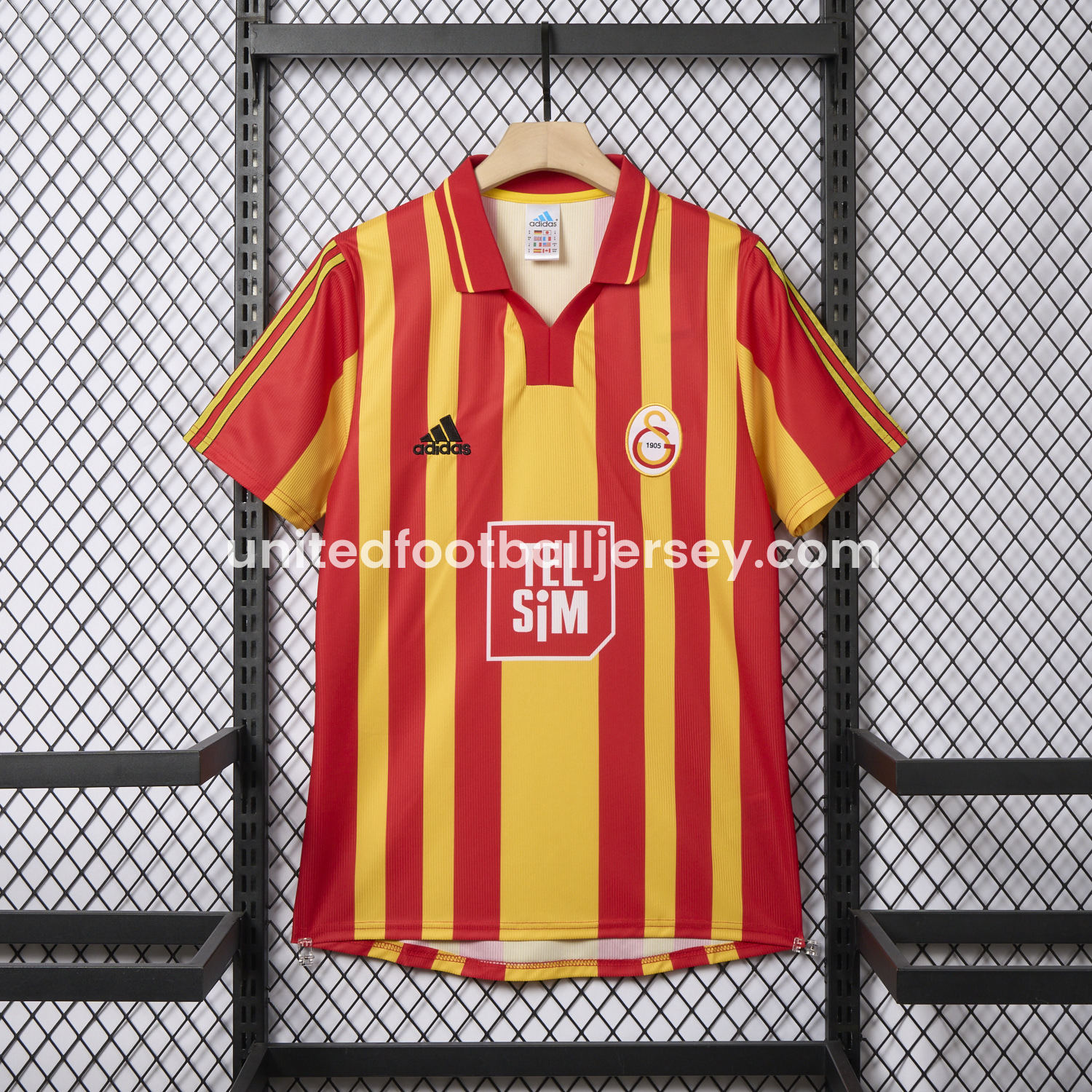 unitedfutballjersey-Retro Galatasaray 2000-01 Home Jersey
