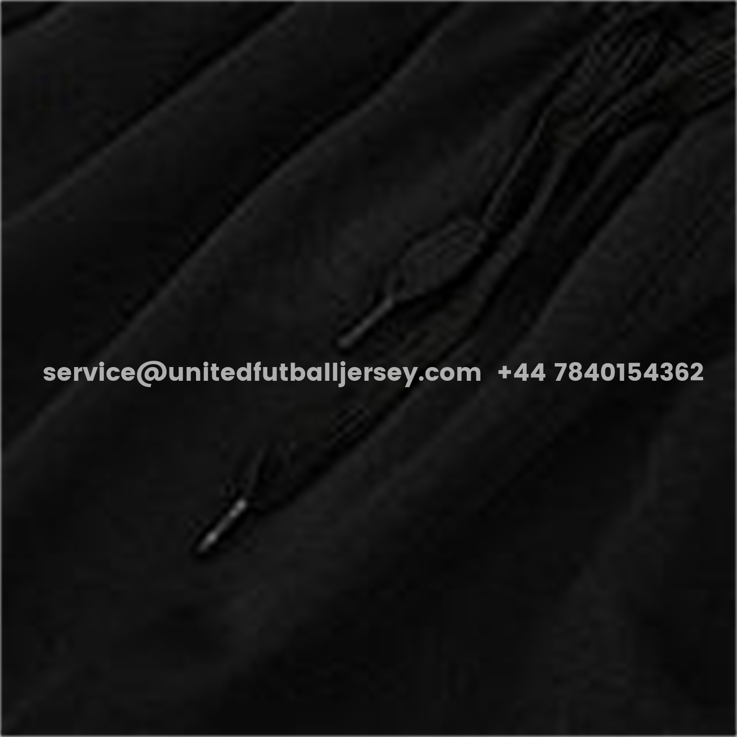 unitedfutballjersey-Real Madrid 25-26 Short-Sleeve Training Set - Light Grey Stripes Black Top & Black Shorts