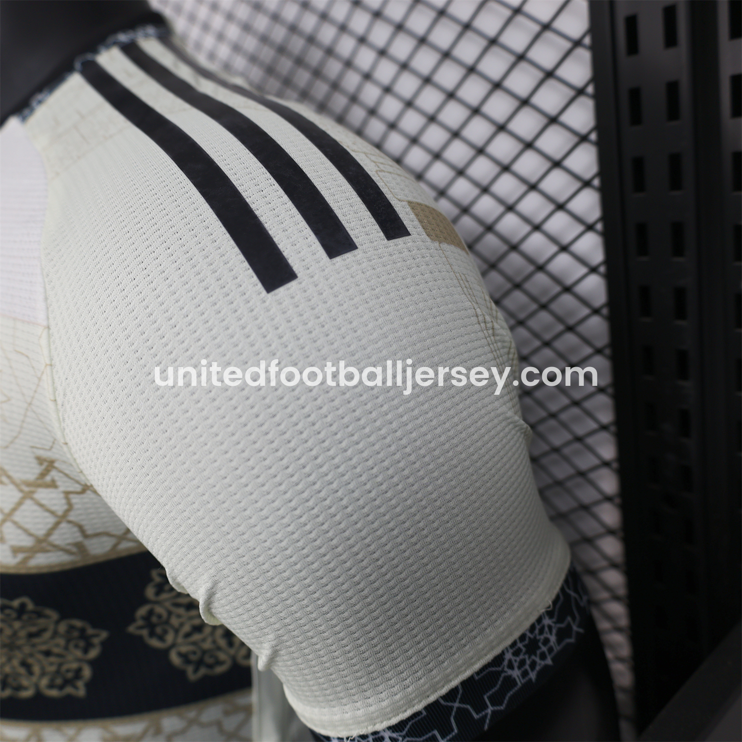 unitedfutballjersey-Algeria 25-26 Light Yellow with Black Classical Pattern Jersey - Player Version
