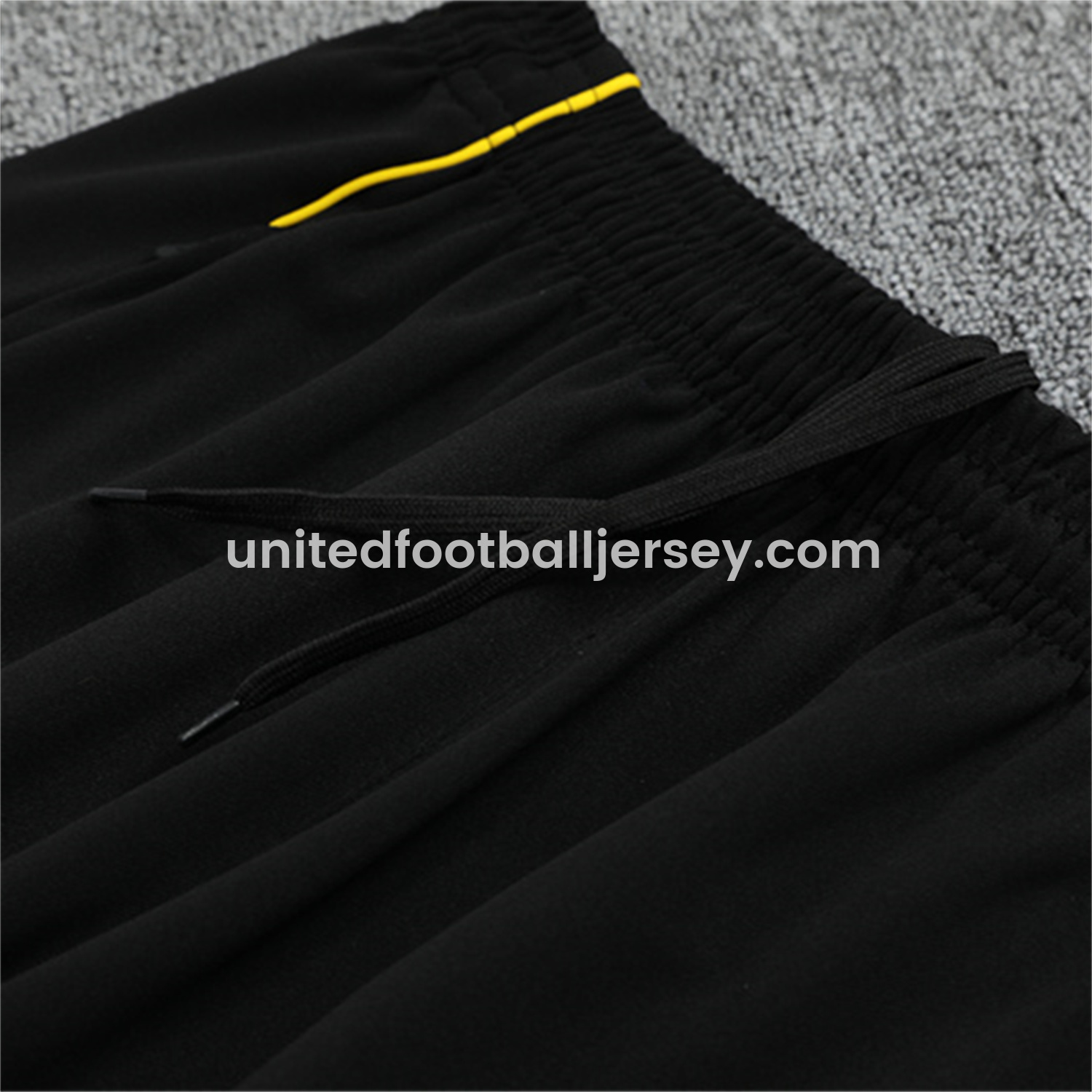 unitedfutballjersey-Real Madrid 25-26 Kid Long Sleeves Training Set - Black Top & Black Pants