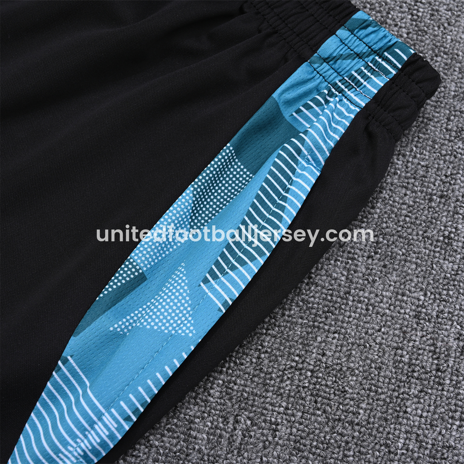 unitedfutballjersey-Bayern Munich 24-25 Pre-Match Vest Training Set - CamouflageTop & Black Shorts