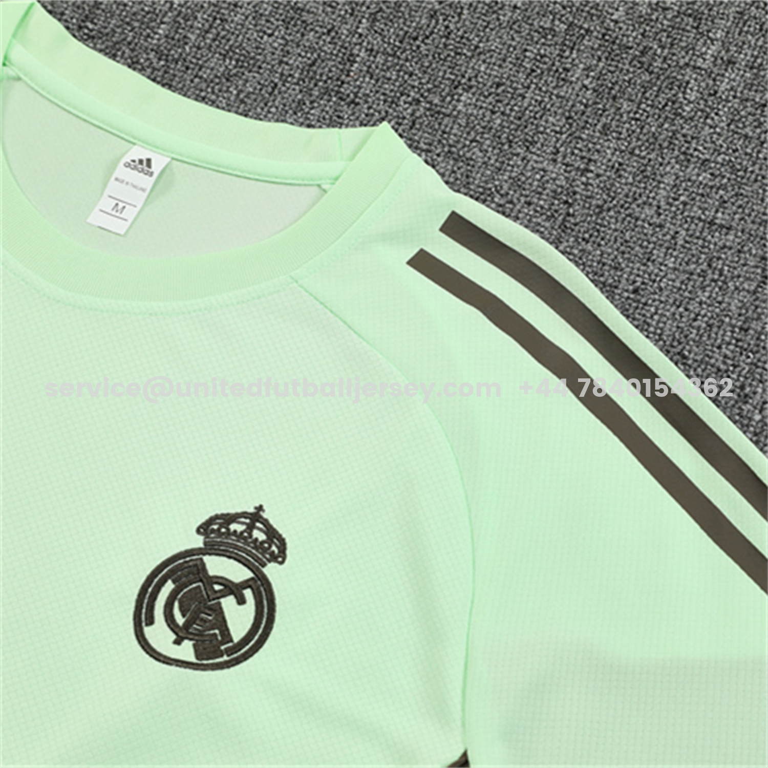 unitedfutballjersey-Real Madrid 25-26 Short-Sleeve Training Set - Light Green Top and Dark Khaki Shorts