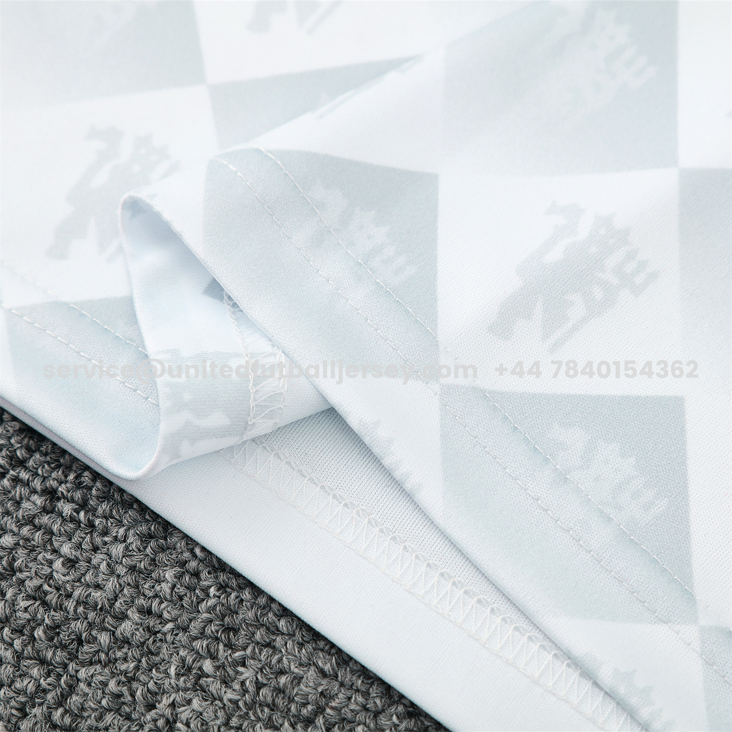 unitedfutballjersey-Manchester United 25-26 Vest Training Set - Red Edge White Vest & Black Shorts