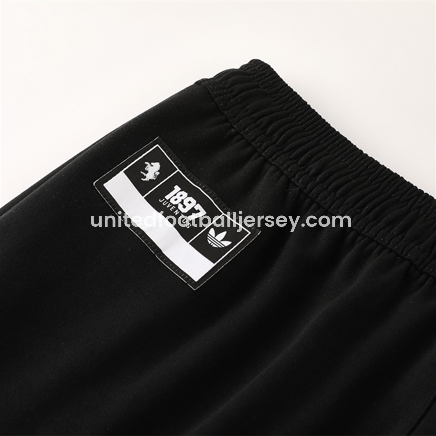 unitedfutballjersey-Juventus 25-26 Originals Varsity Hoodie Set - Black Hoodie and Pants