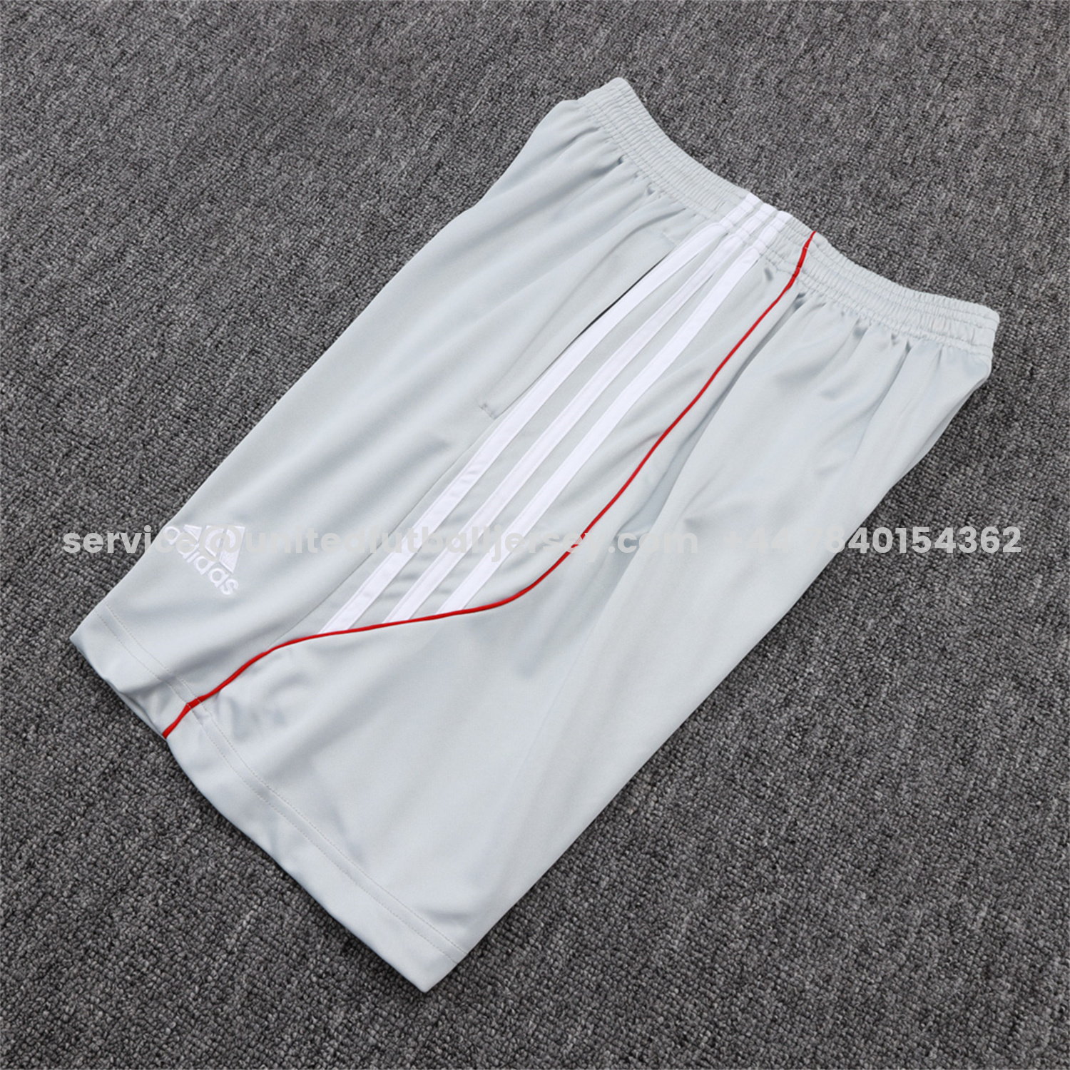 unitedfutballjersey-Bayern Munich 25-26 Short-Sleeve Training Set - Grey Throwback Top & Shorts