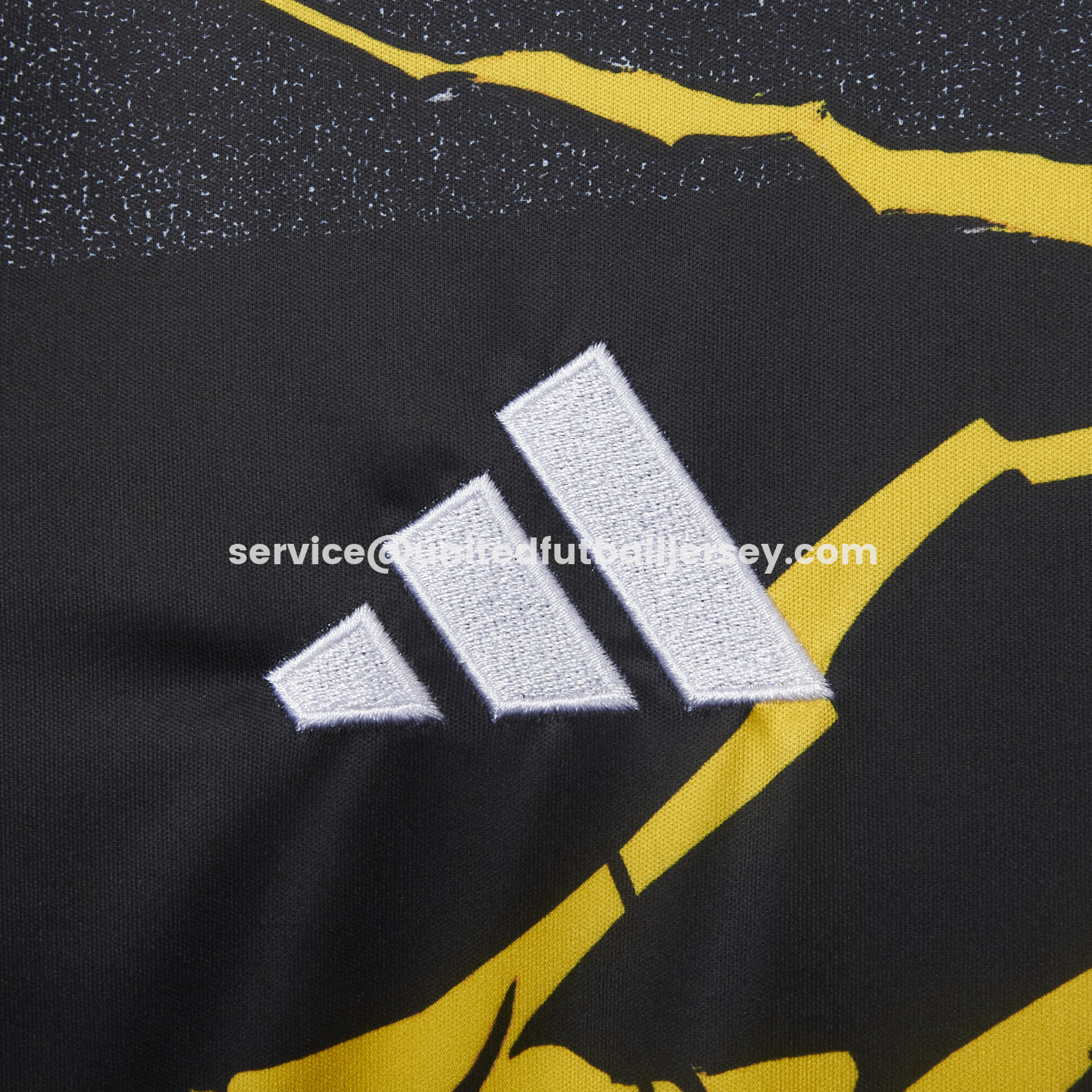 unitedfutballjersey-Real Madrid 25-26 Comics Special Jersey - Fans Version