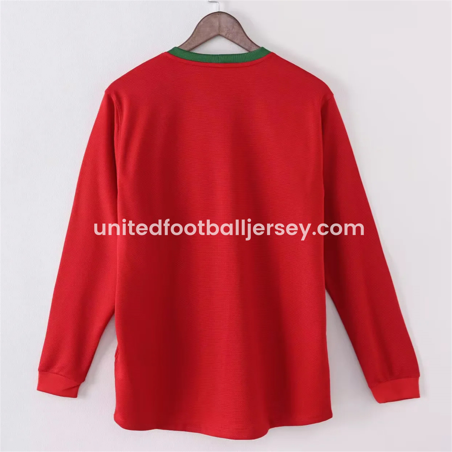 unitedfutballjersey-Retro Portugal 2012 Home Long Sleeves Jersey