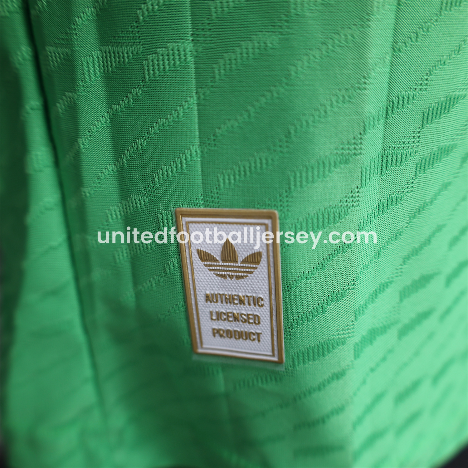 unitedfutballjersey-Manchester United 25-26 Trefoil Green Goalkeeper Jersey - Player Version