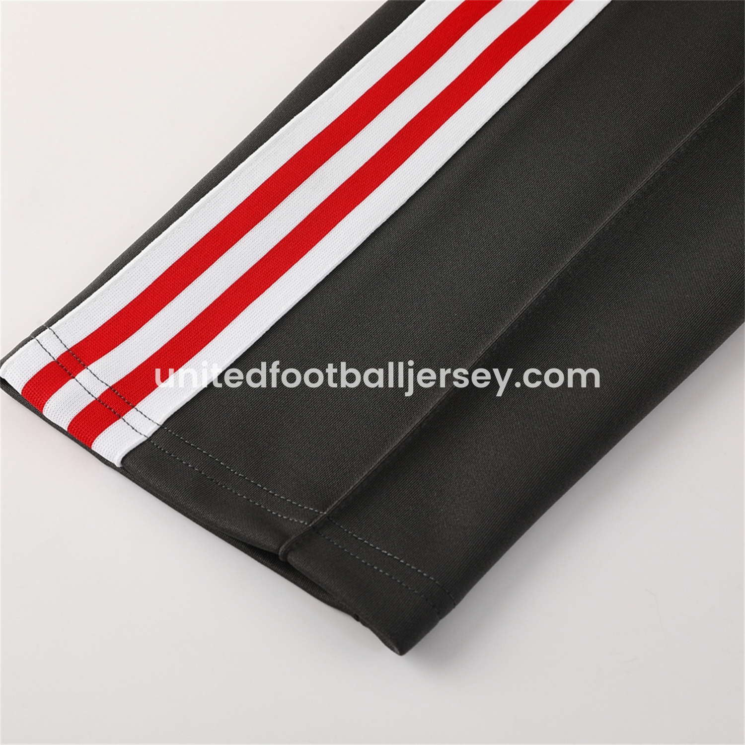 unitedfutballjersey-Manchester United 24-25 Throwback Jacket Training Tracksuit - Red Jackets & Grey Pants