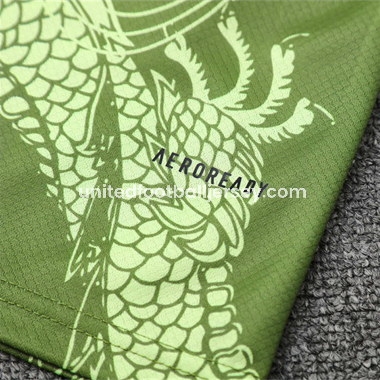 unitedfutballjersey-Real Madrid 25-26 Short-Sleeve Training Set - Green Black Top & Black Shorts