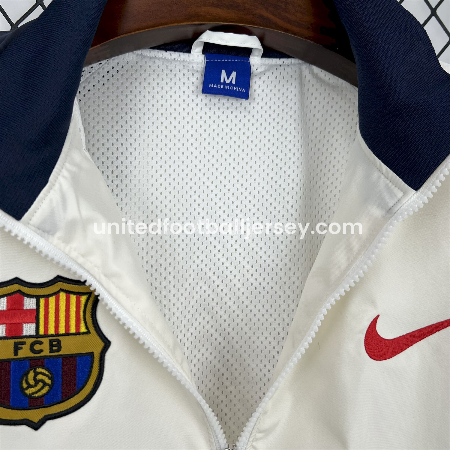 unitedfutballjersey-Retro Barcelona 1994-95 Player Windbreaker - White