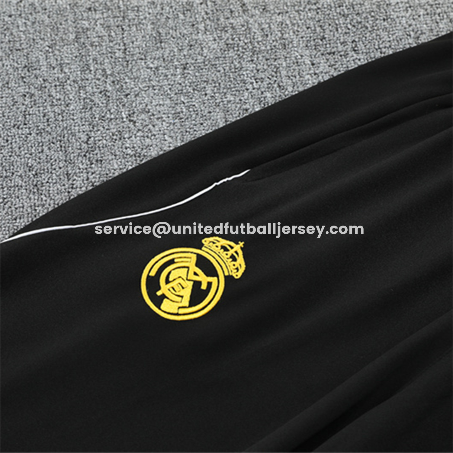 unitedfutballjersey-Real Madrid 25-26 Long Sleeve Training Set - White Top & Black Pants