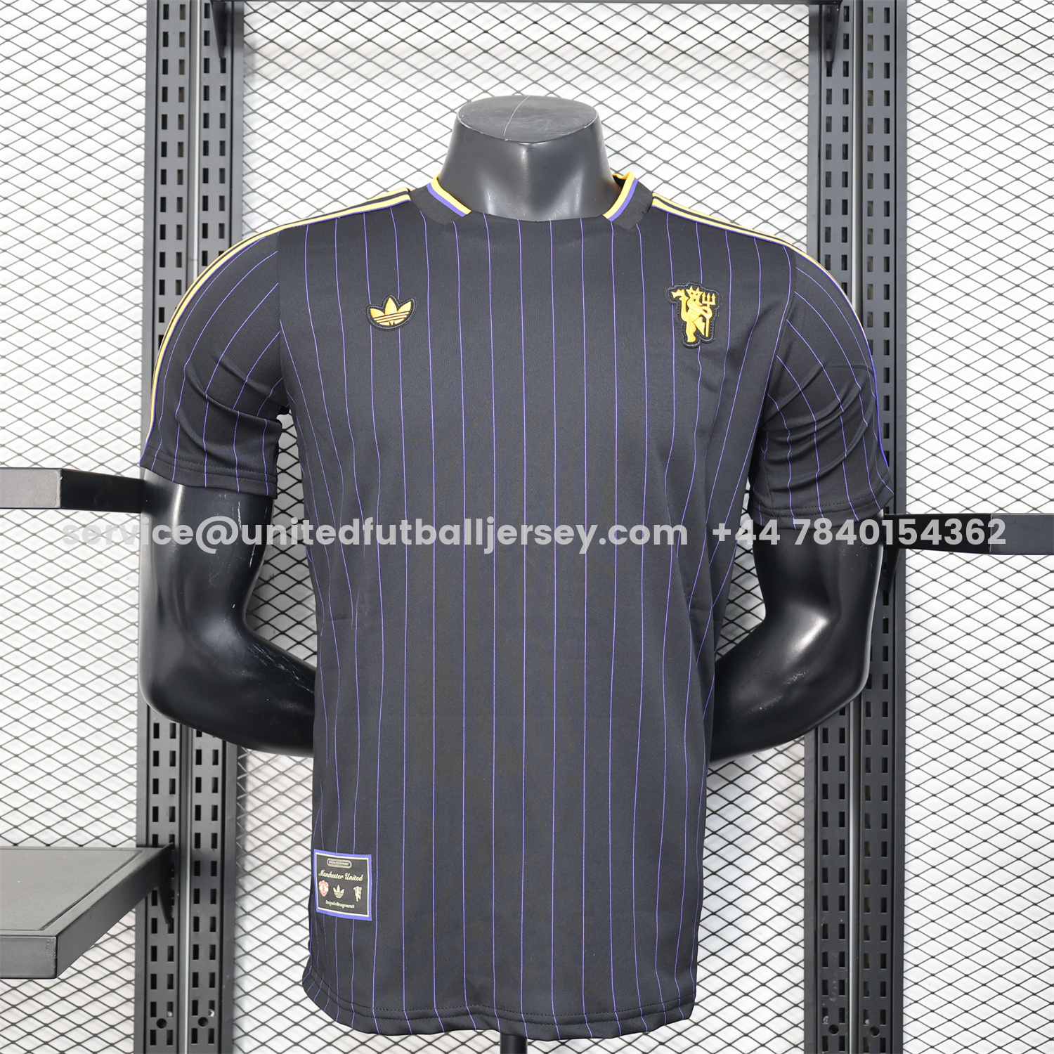 unitedfutballjersey-Manchester United 25-26 Trefoil Purple Lines Black Travel Jersey - Player Version