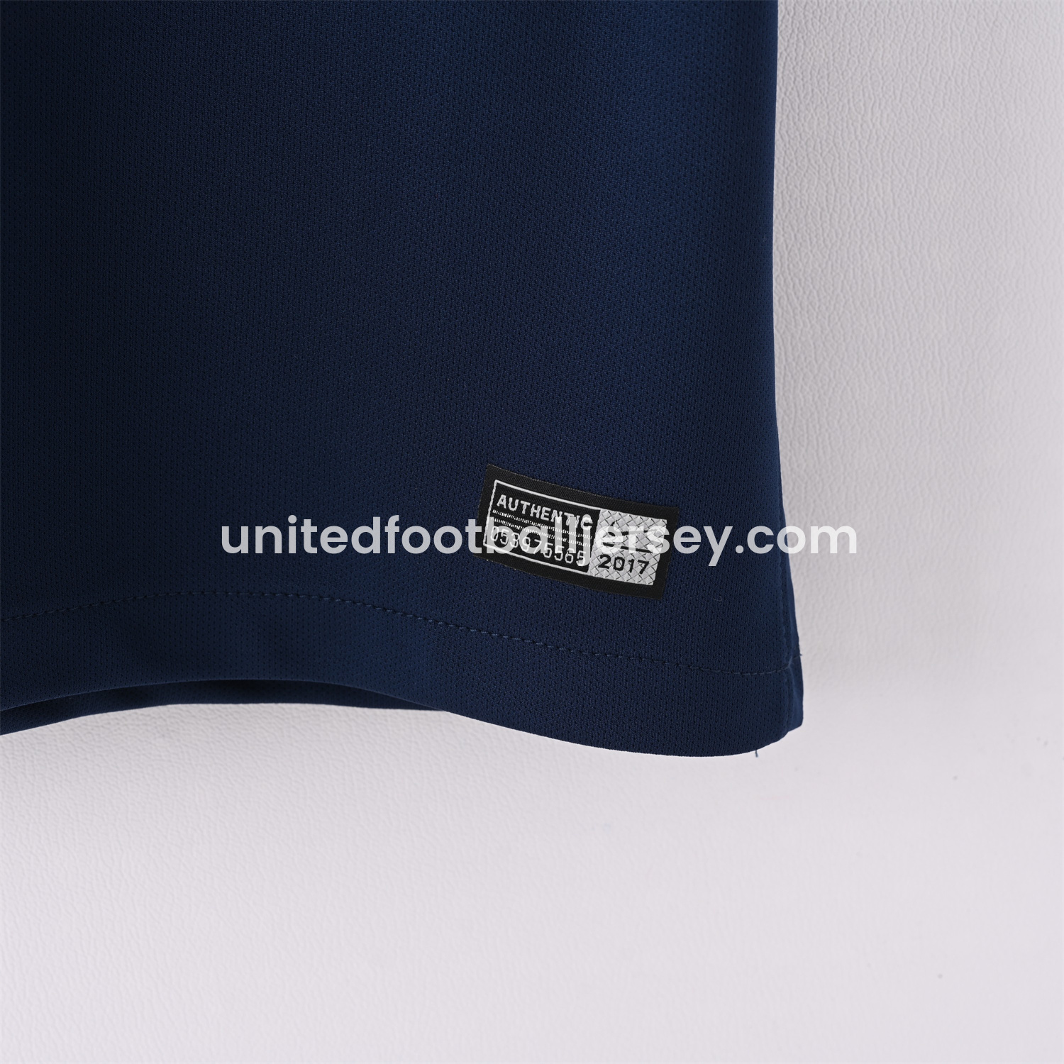 unitedfutballjersey-Retro Paris Saint-Germain PSG 2017-18 Home Jersey