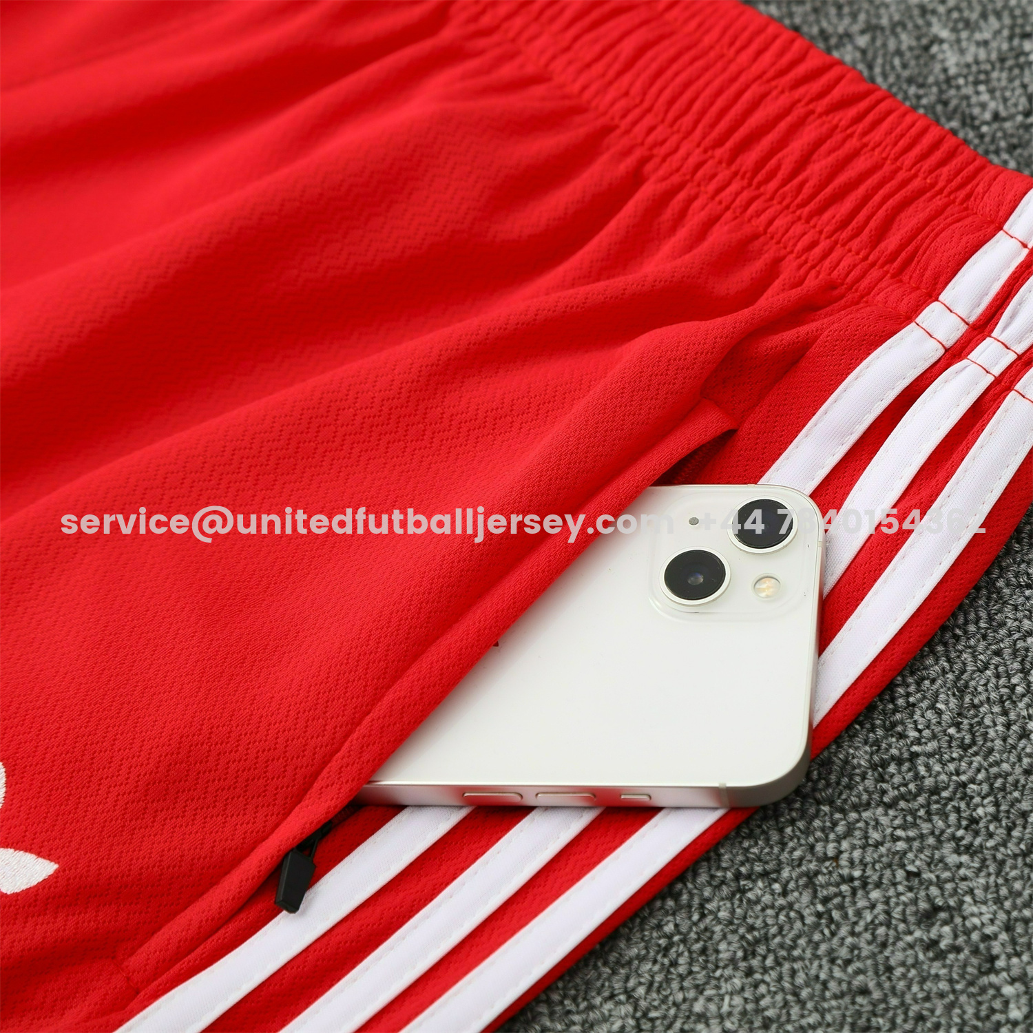 unitedfutballjersey-Bayern Munich 25-26 Short-Sleeve Training Set - Red Top & Red Shorts