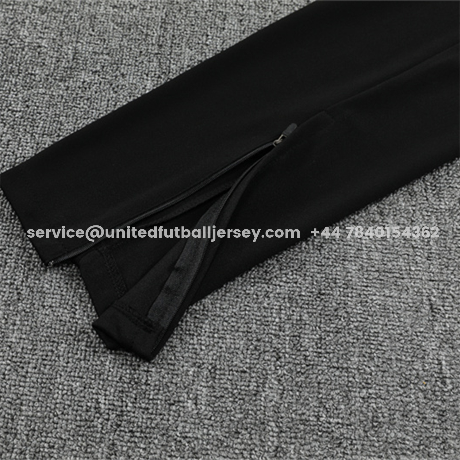 unitedfutballjersey-AC Milan 25-26 Long Sleeve Training Set - Red Top & Black Pants