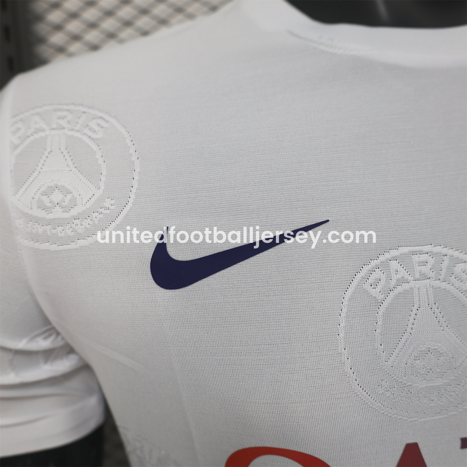 unitedfutballjersey-Paris Saint-Germain PSG 25-26 White Jersey with Team Logo Decoration and Gradient Advertising - Player Version