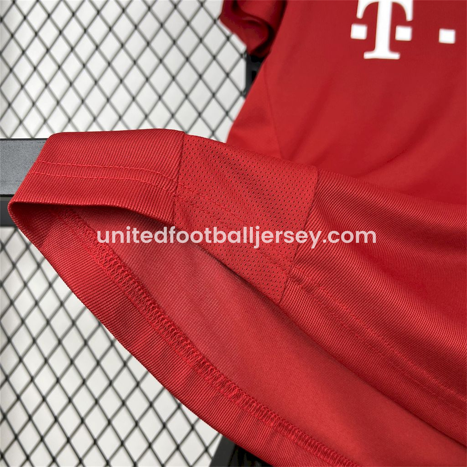 unitedfutballjersey-Retro Bayern Munich 2005-06 Home Jersey