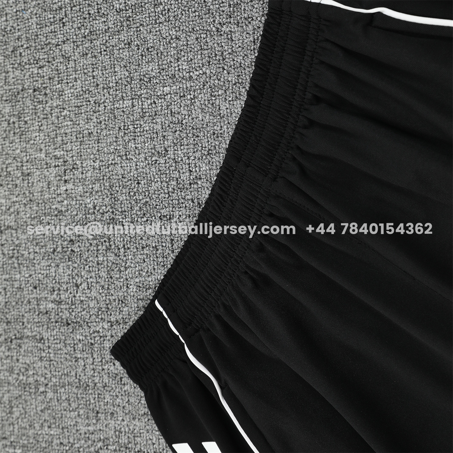 unitedfutballjersey-Real Madrid 25-26 Short-Sleeve Training Set - Pink Arrow Pattern Top & Black Shorts