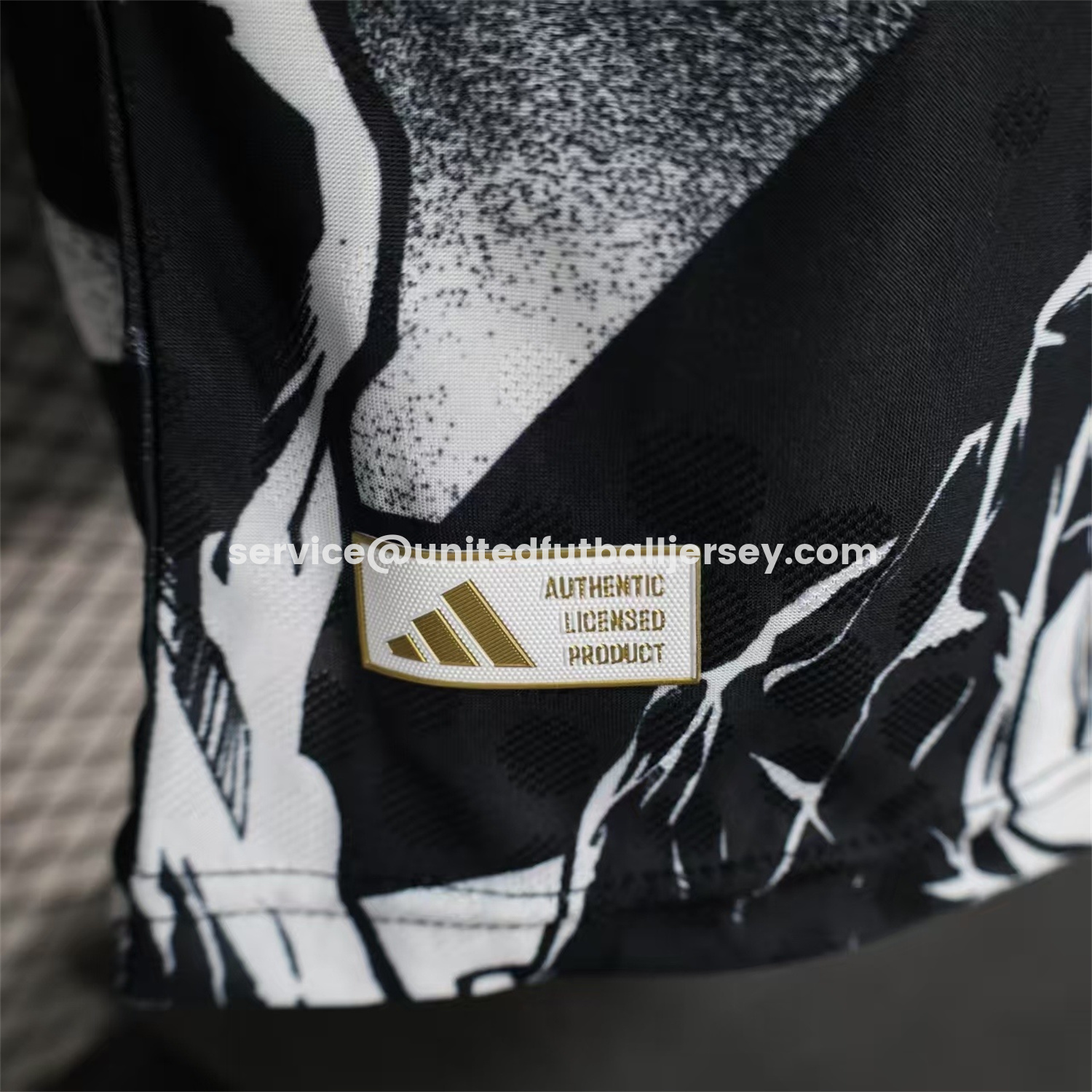 unitedfutballjersey-Real Madrid 25-26 Thunder Comics Pre-Match Special Long Sleeves Jersey - Player Version