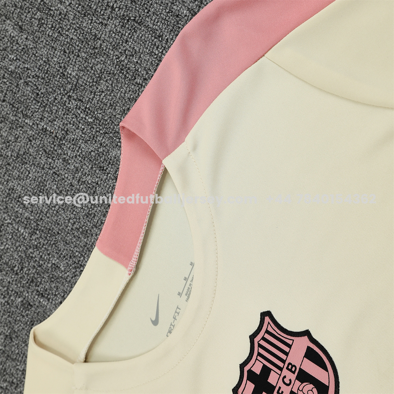 unitedfutballjersey-Barcelona 25-26 Short-Sleeve Training Set - Cream Top & Deep Blue Shorts