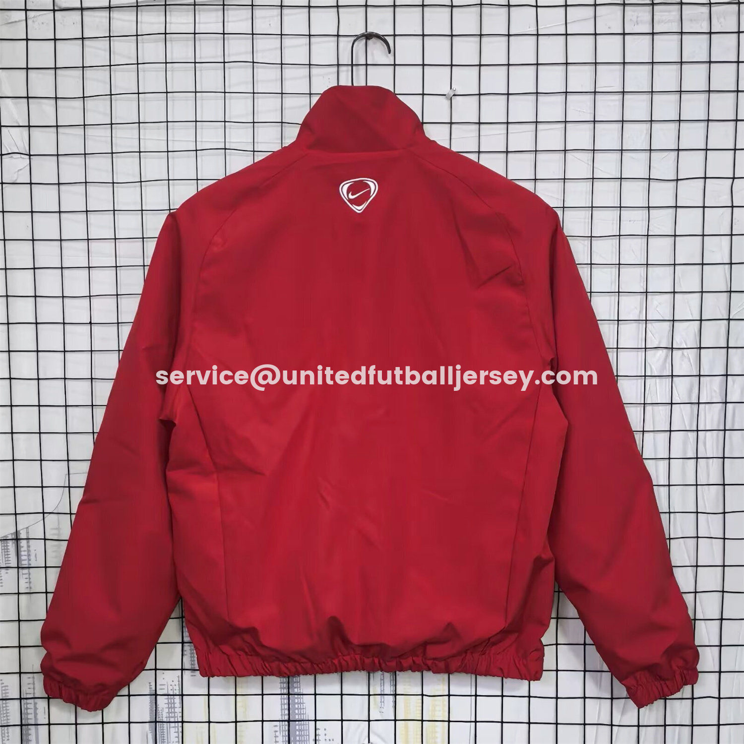 unitedfutballjersey-Retro Manchester United 2010-11 Red Windbreaker Jacket
