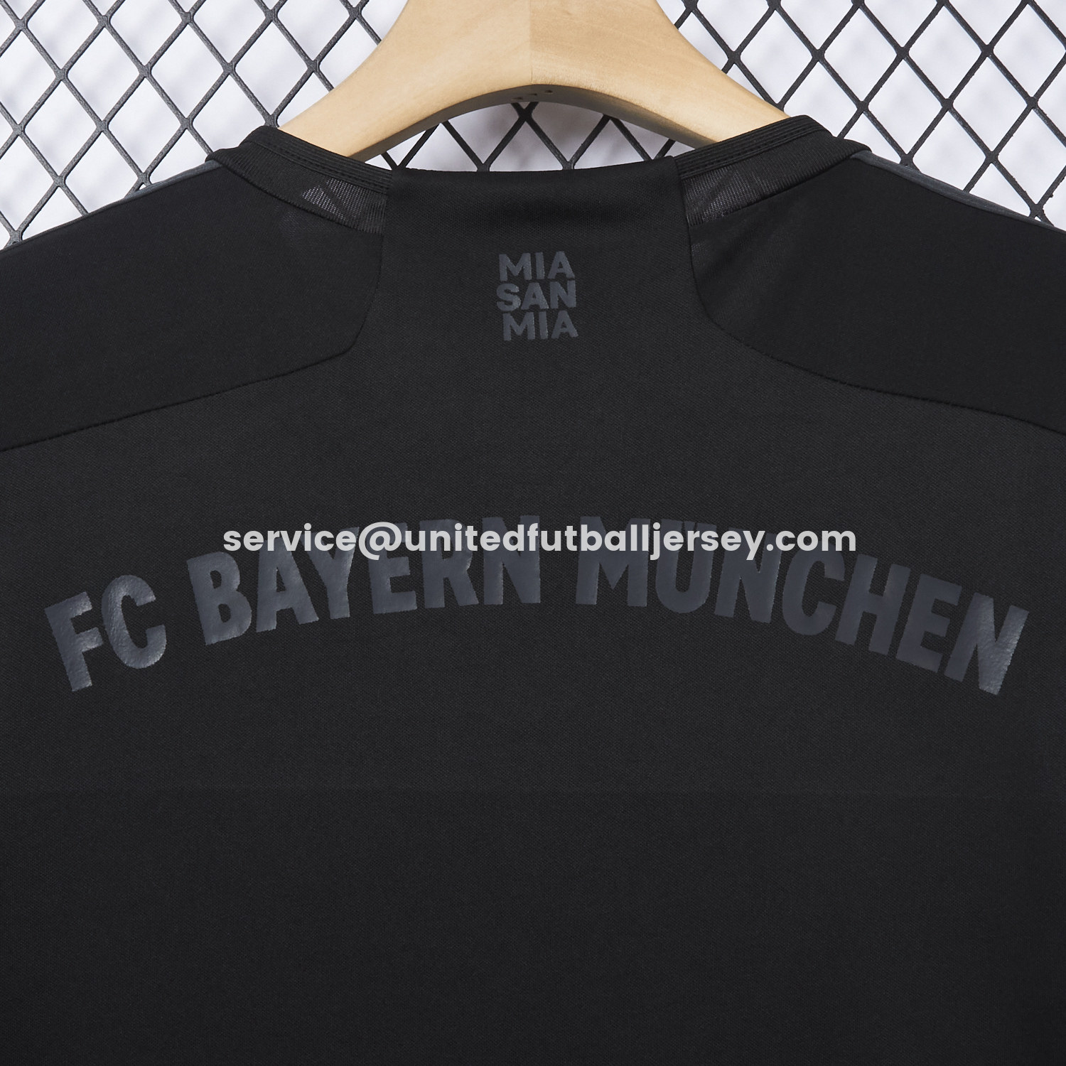 unitedfutballjersey-Retro Bayern Munich 2023-24 Black Special Jersey