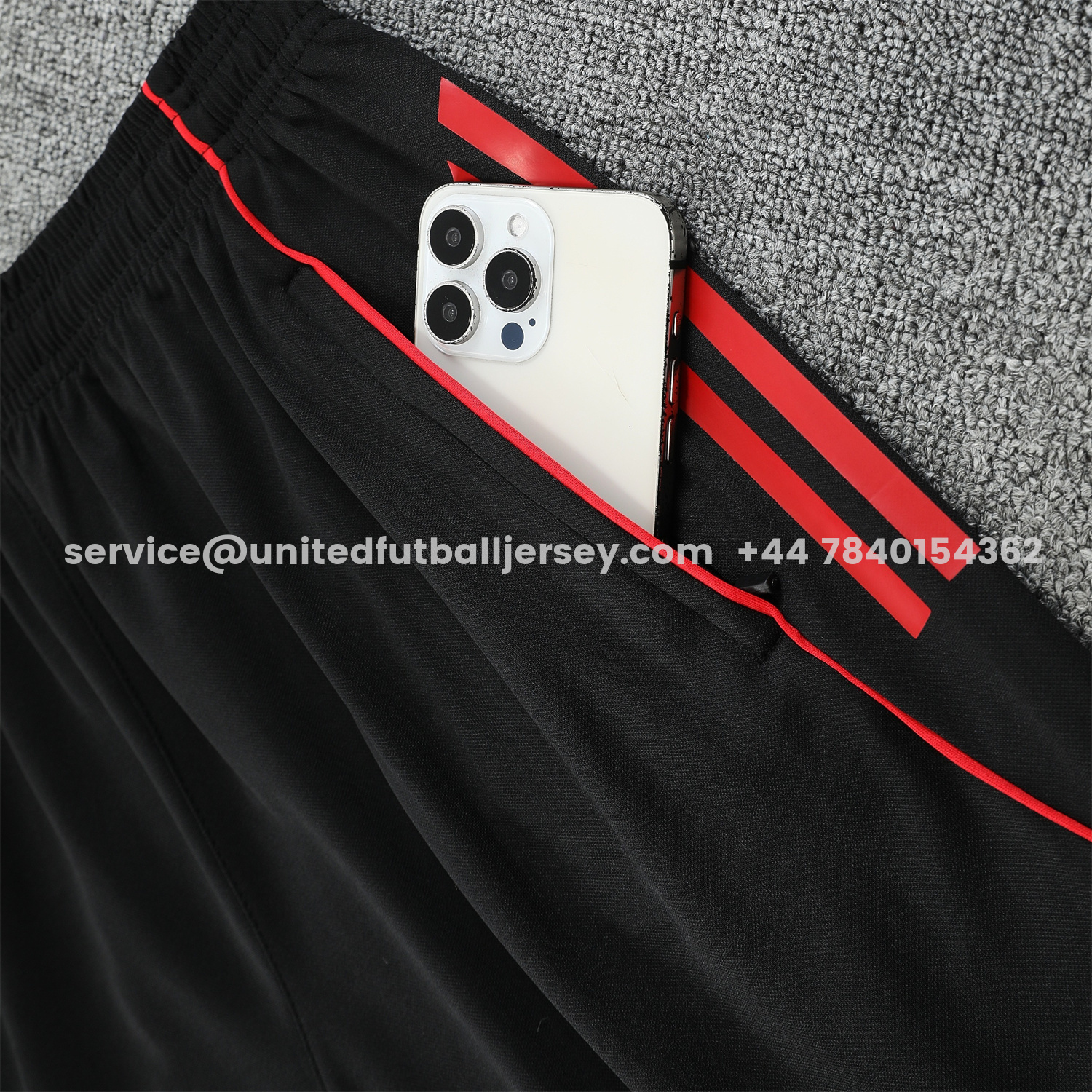 unitedfutballjersey-Manchester United 25-26 Vest Training Set - Pure Red Vest & Black Shorts