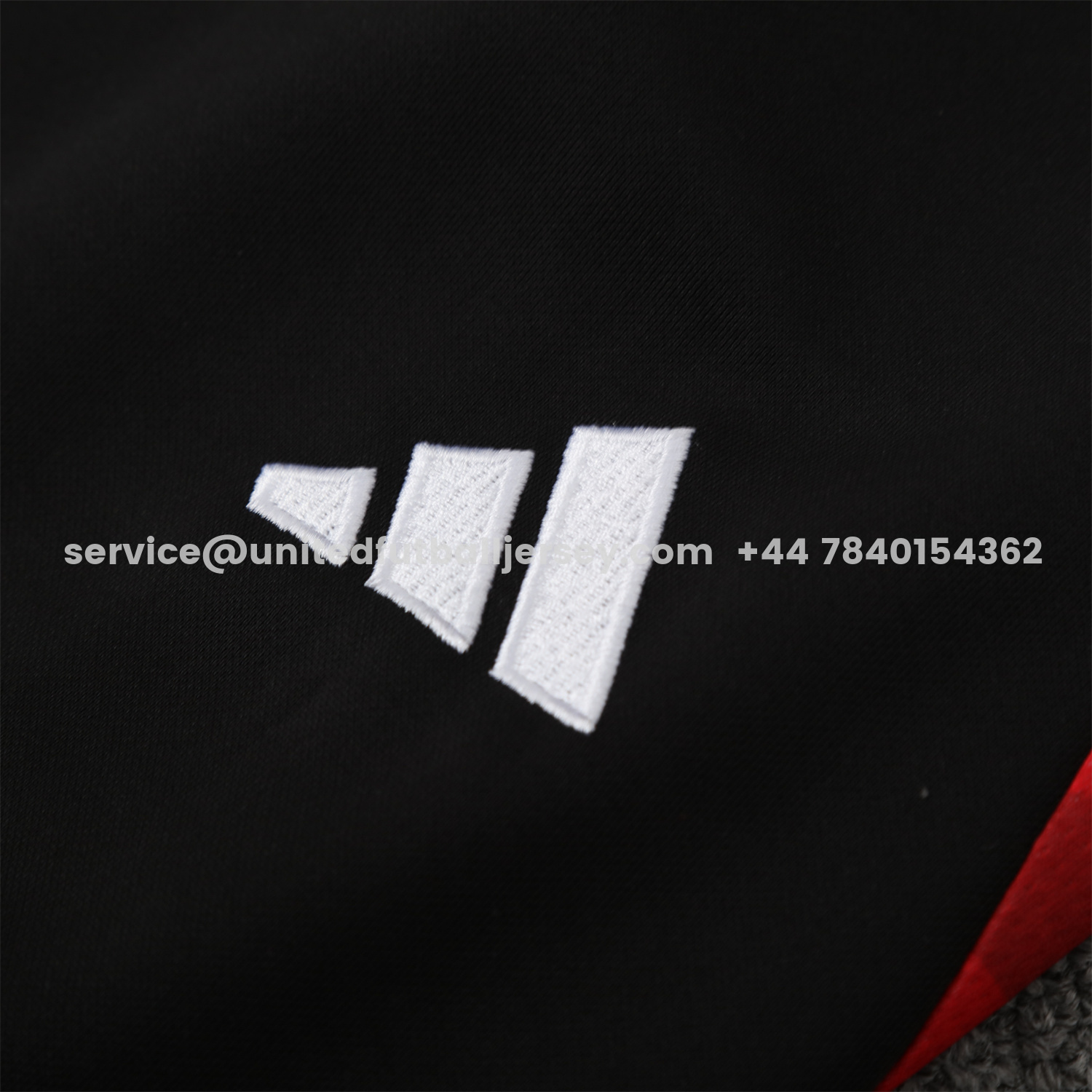 unitedfutballjersey-Manchester United 25-26 Traning Hoodie Set - Flowing Red Hoodie With Black Pants