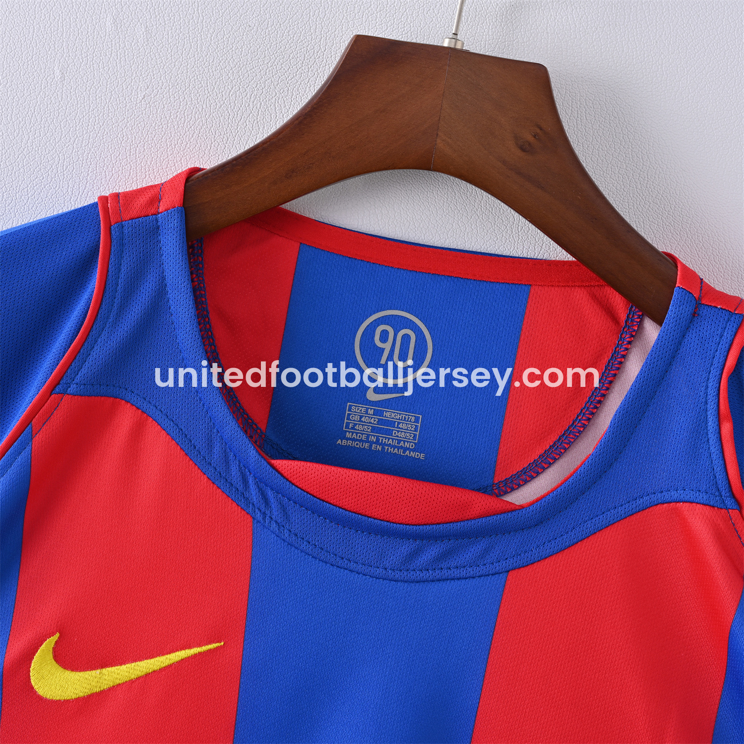 unitedfutballjersey-Retro Barcelona 04-05 Home Jersey