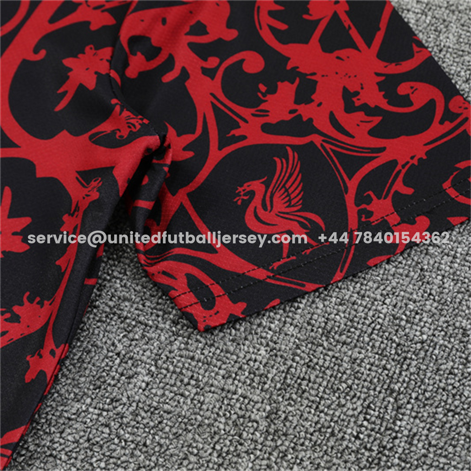 unitedfutballjersey-Liver.pool 25-26 Short-Sleeve Training Set - Red Camouflage Top & Black Shorts