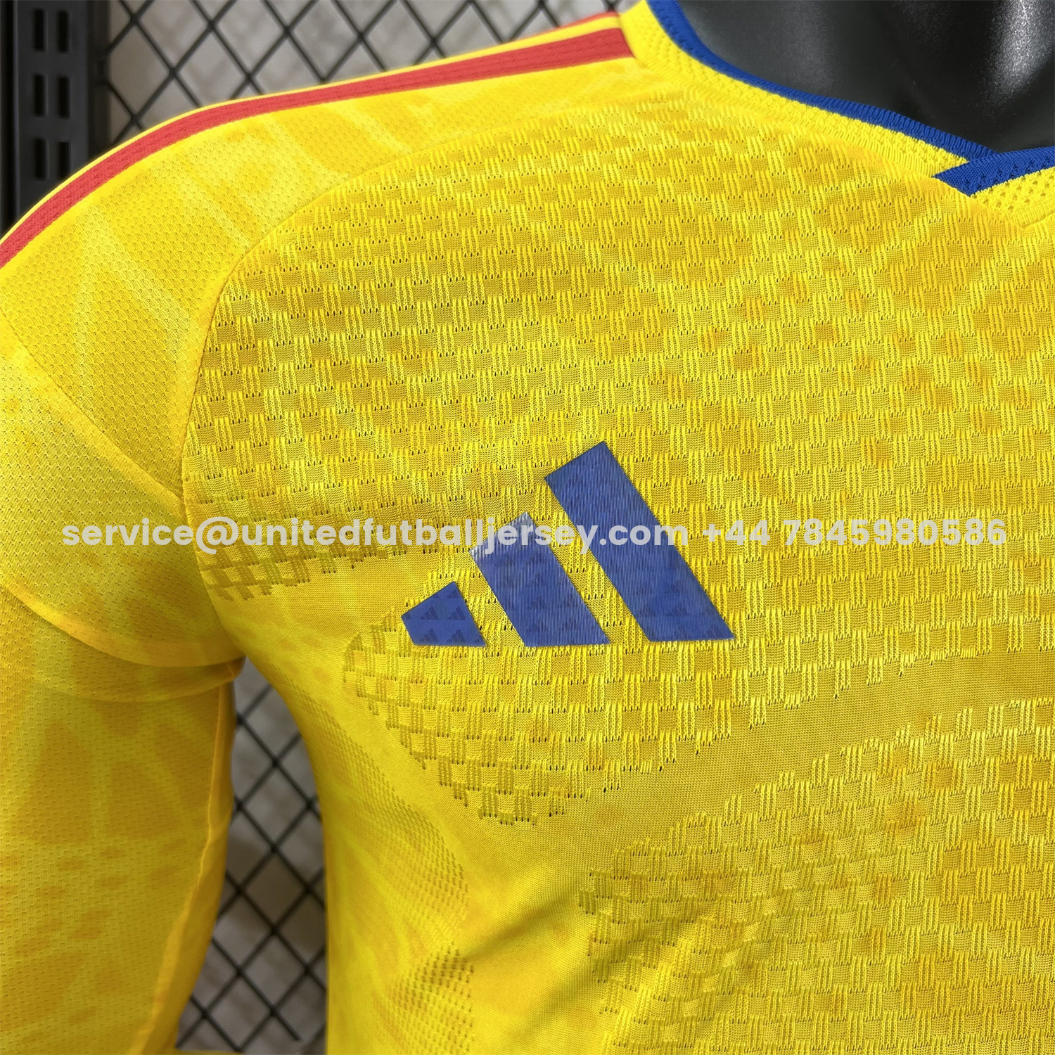 unitedfutballjersey-Colombia 2026 Home Long Sleeves Jersey - Player Version