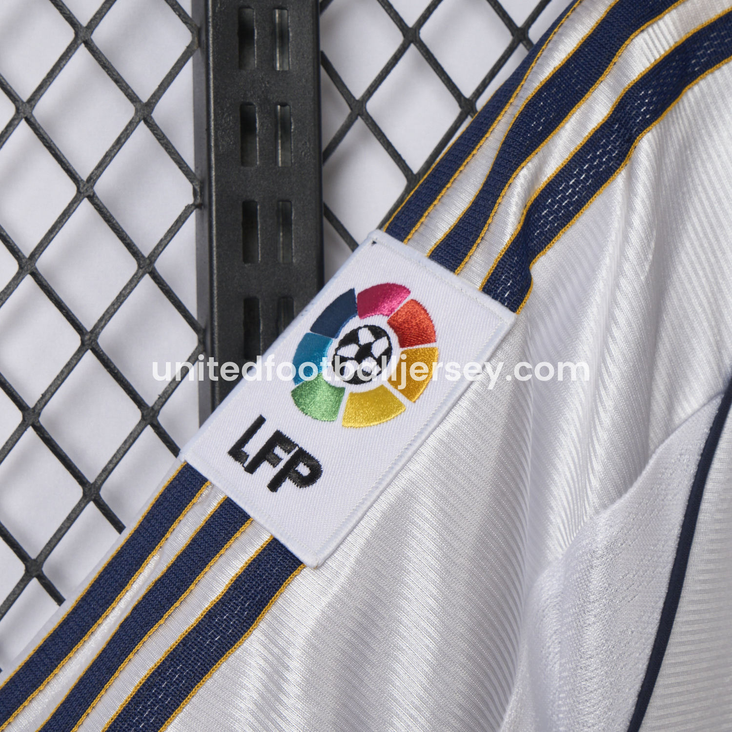 unitedfutballjersey-Retro Real Madrid 1998-00 Home Stadium Jersey