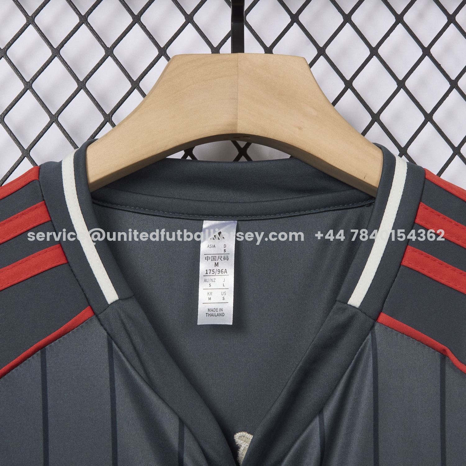 unitedfutballjersey-Bayern Munich 25-26 Deep Grey Baseball Jersey