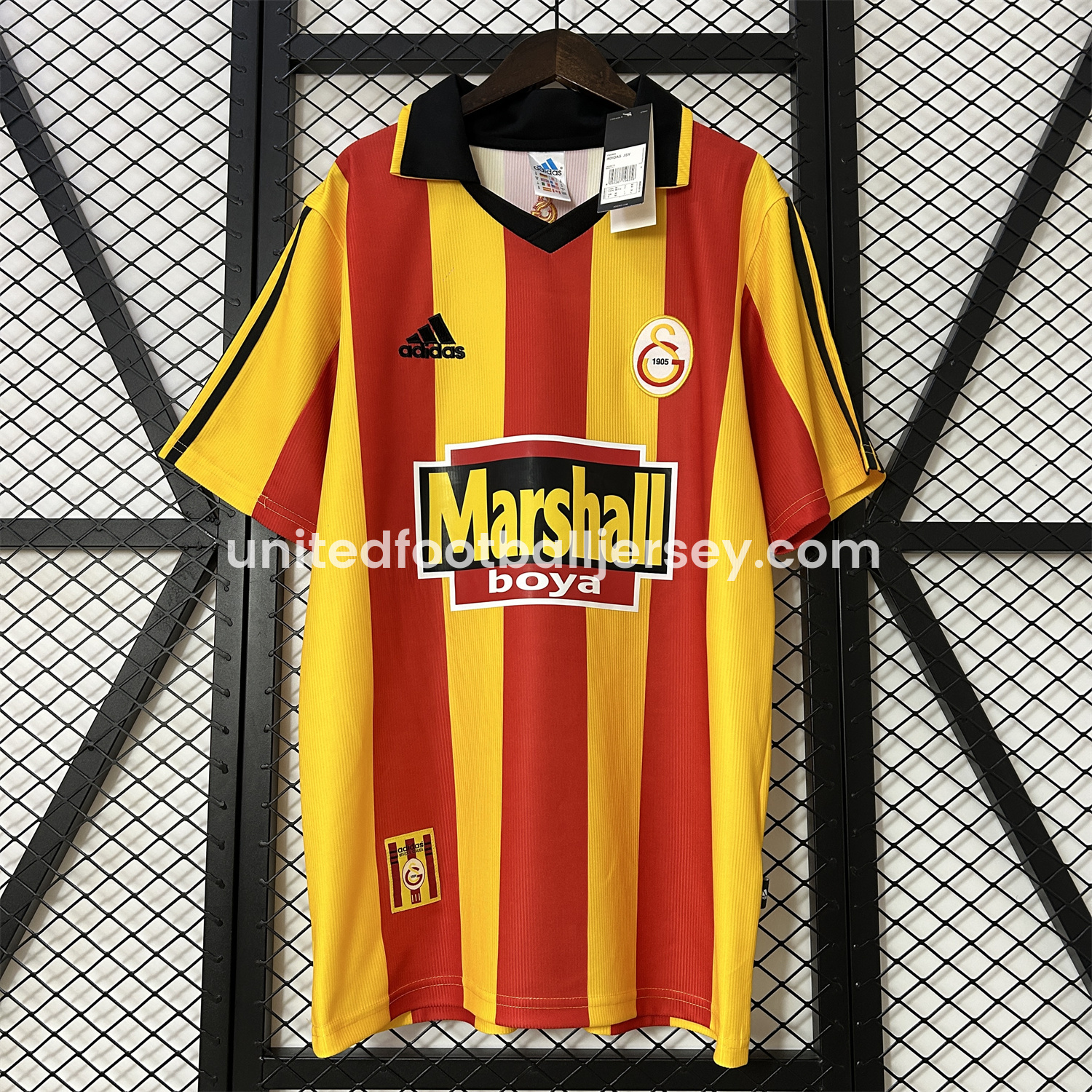 unitedfutballjersey-Retro Galatasaray 1999-00 Home Jersey