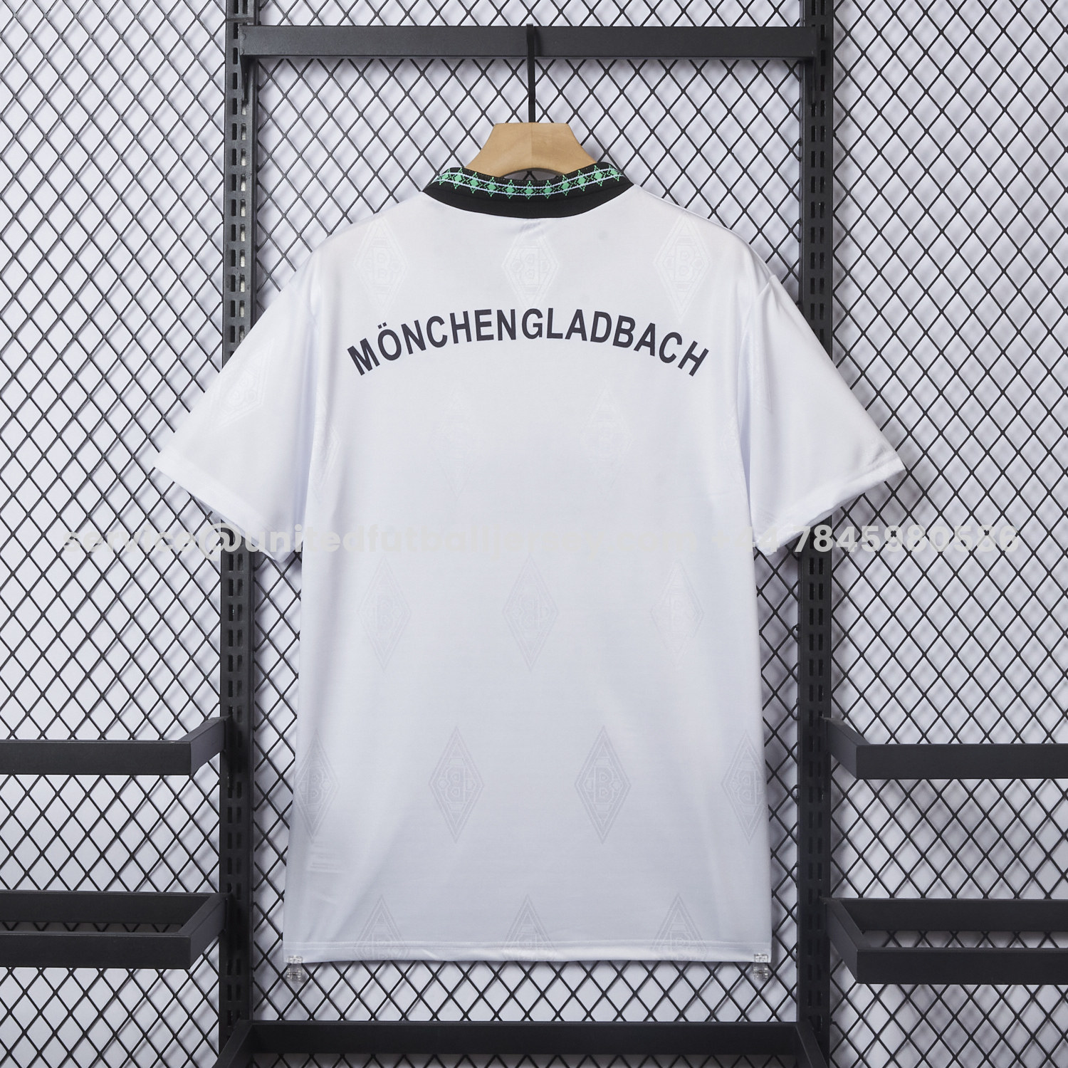 unitedfutballjersey-Retro Borussia Mönchengladbach 1995-96 Home Jersey