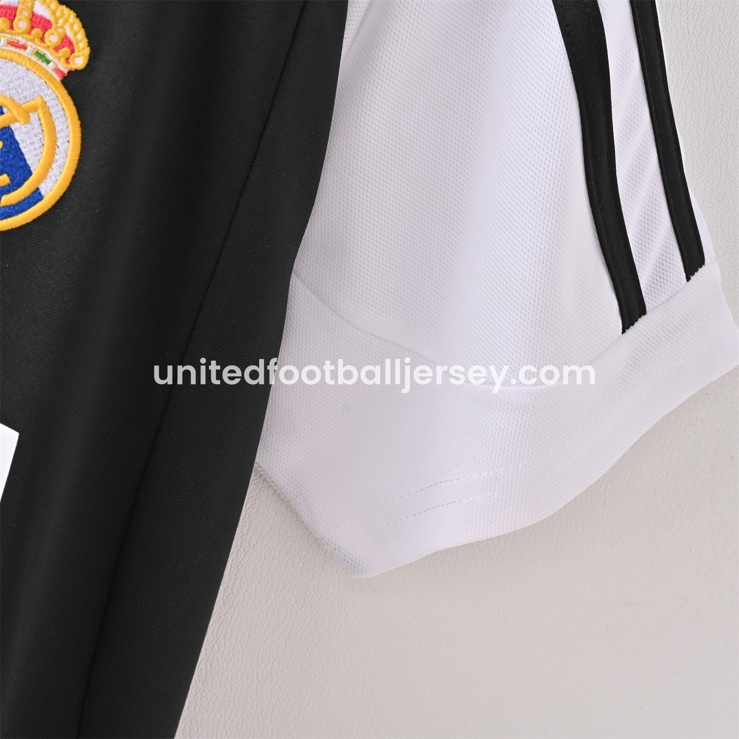 unitedfutballjersey-Retro Real Madrid 2001-02 Away Jersey