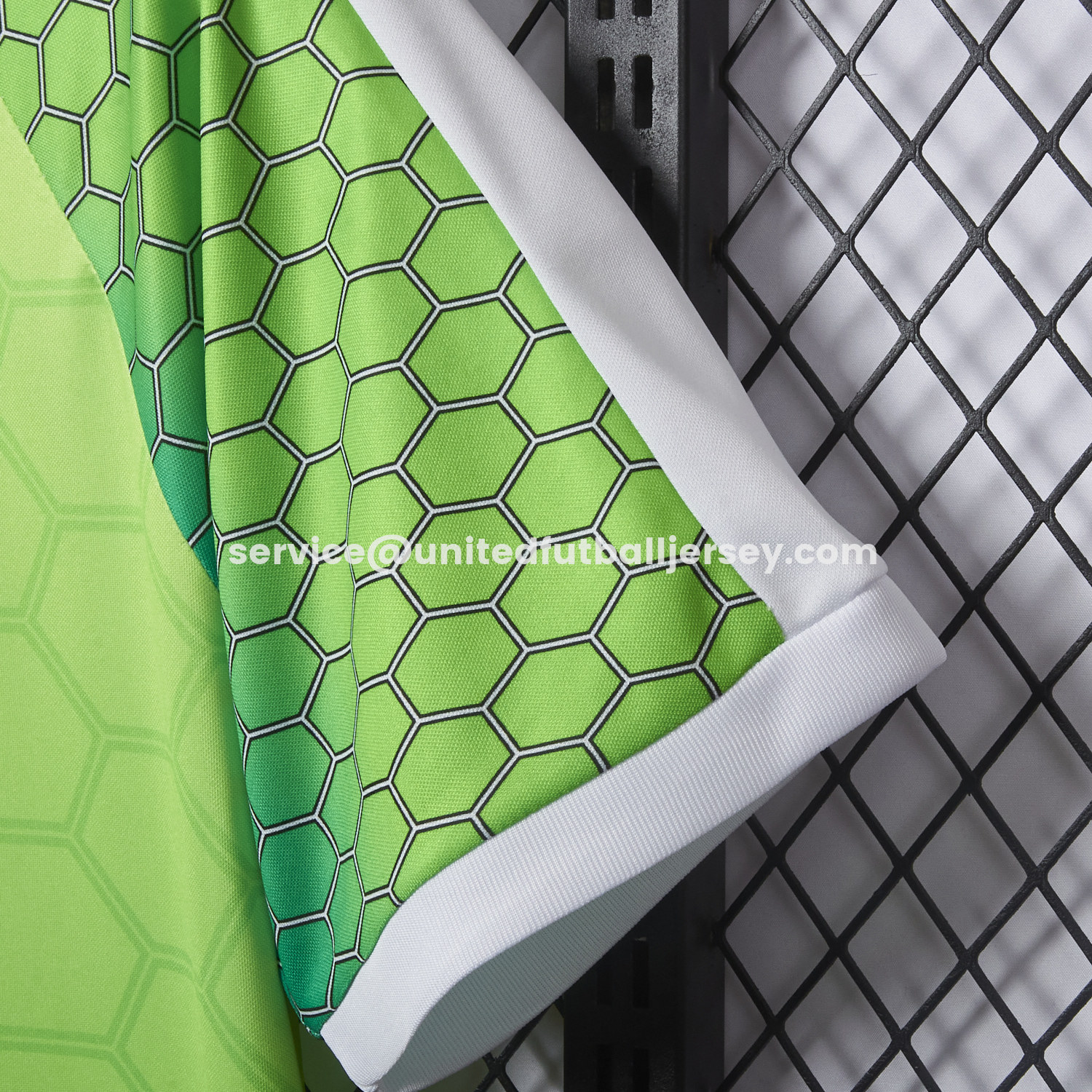 unitedfutballjersey-Retro Wolfsburg 1997-98 Home Jersey