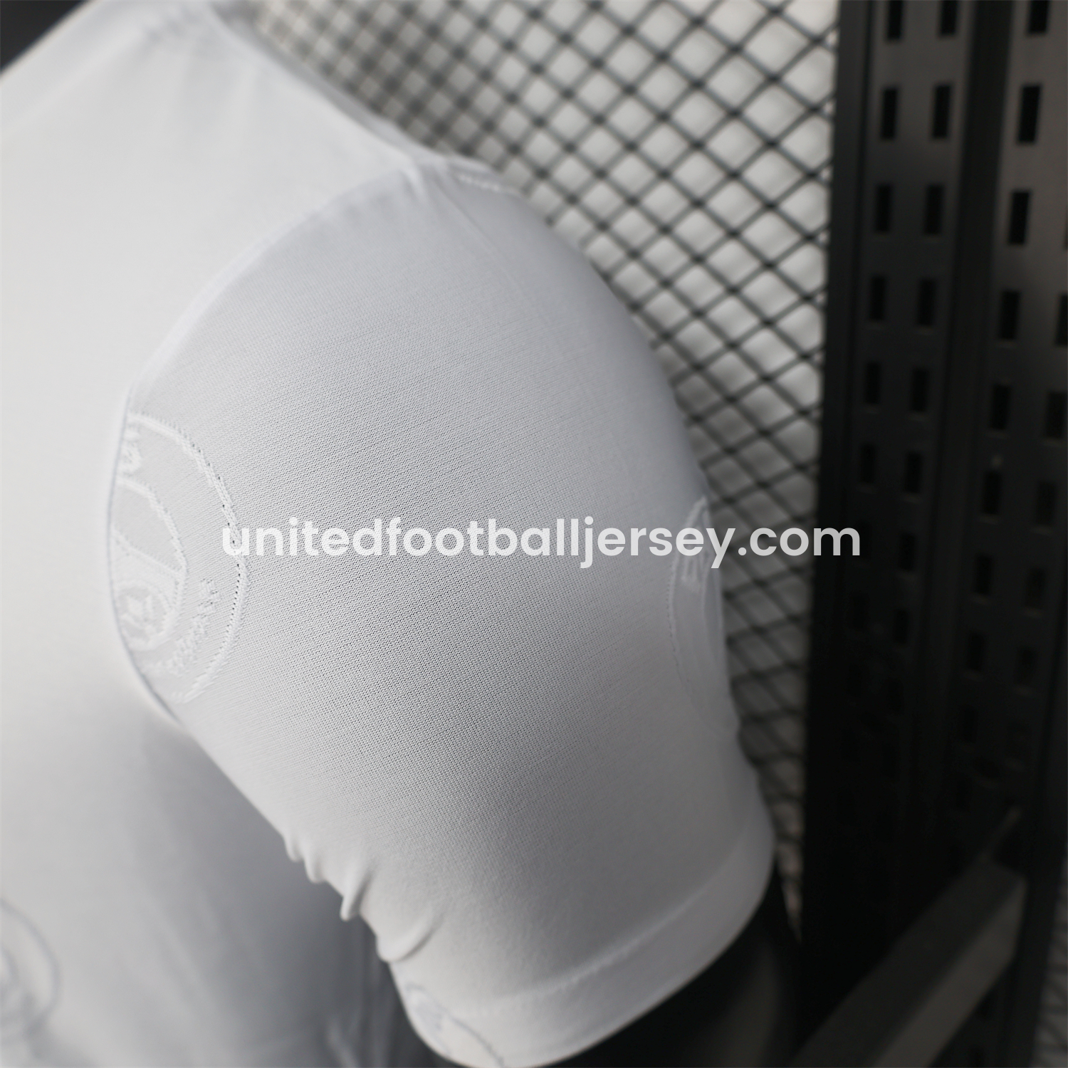 unitedfutballjersey-Paris Saint-Germain PSG 25-26 White Jersey with Team Logo Decoration and Gradient Advertising - Player Version