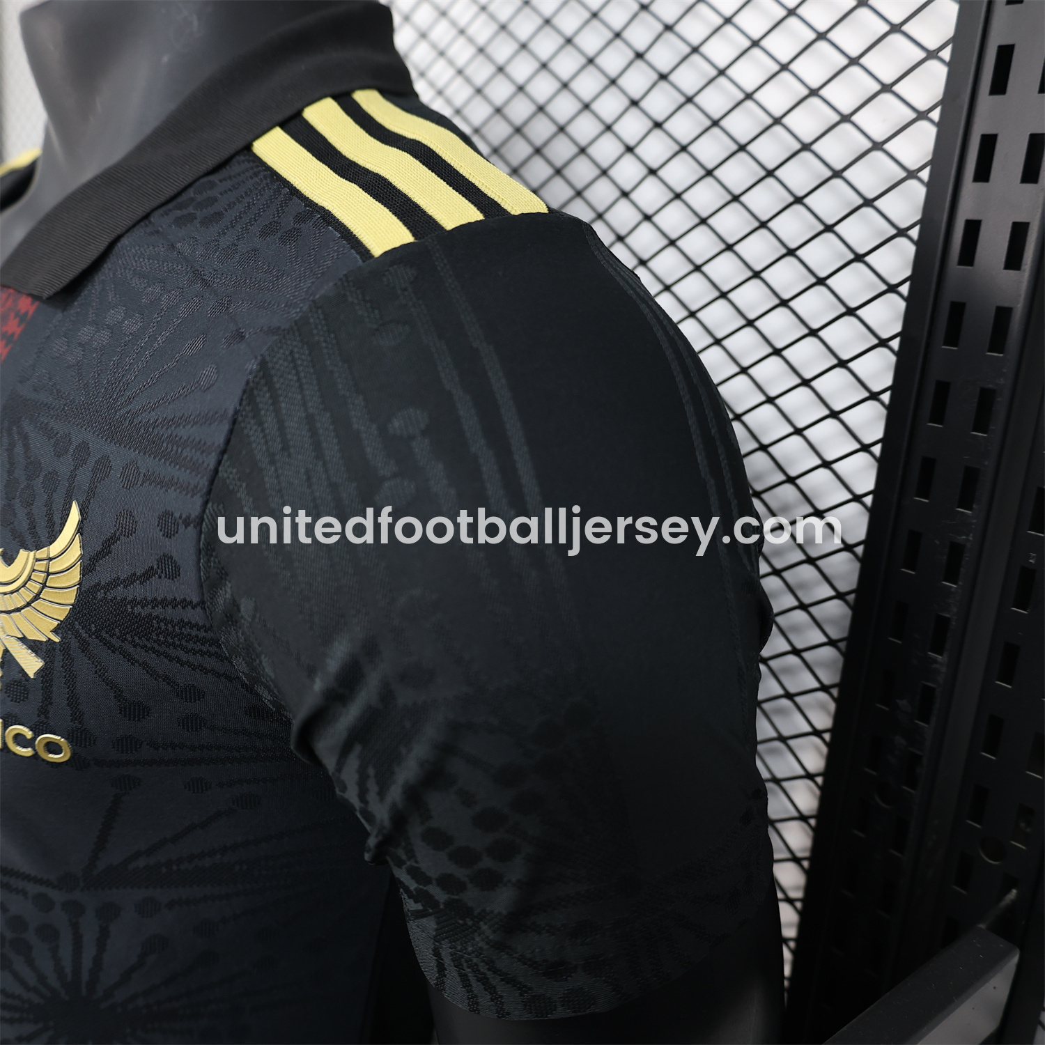 unitedfutballjersey-Mexico 25-26 Black Polo Jersey with Red White and Green Decorative Pattern - Player Version