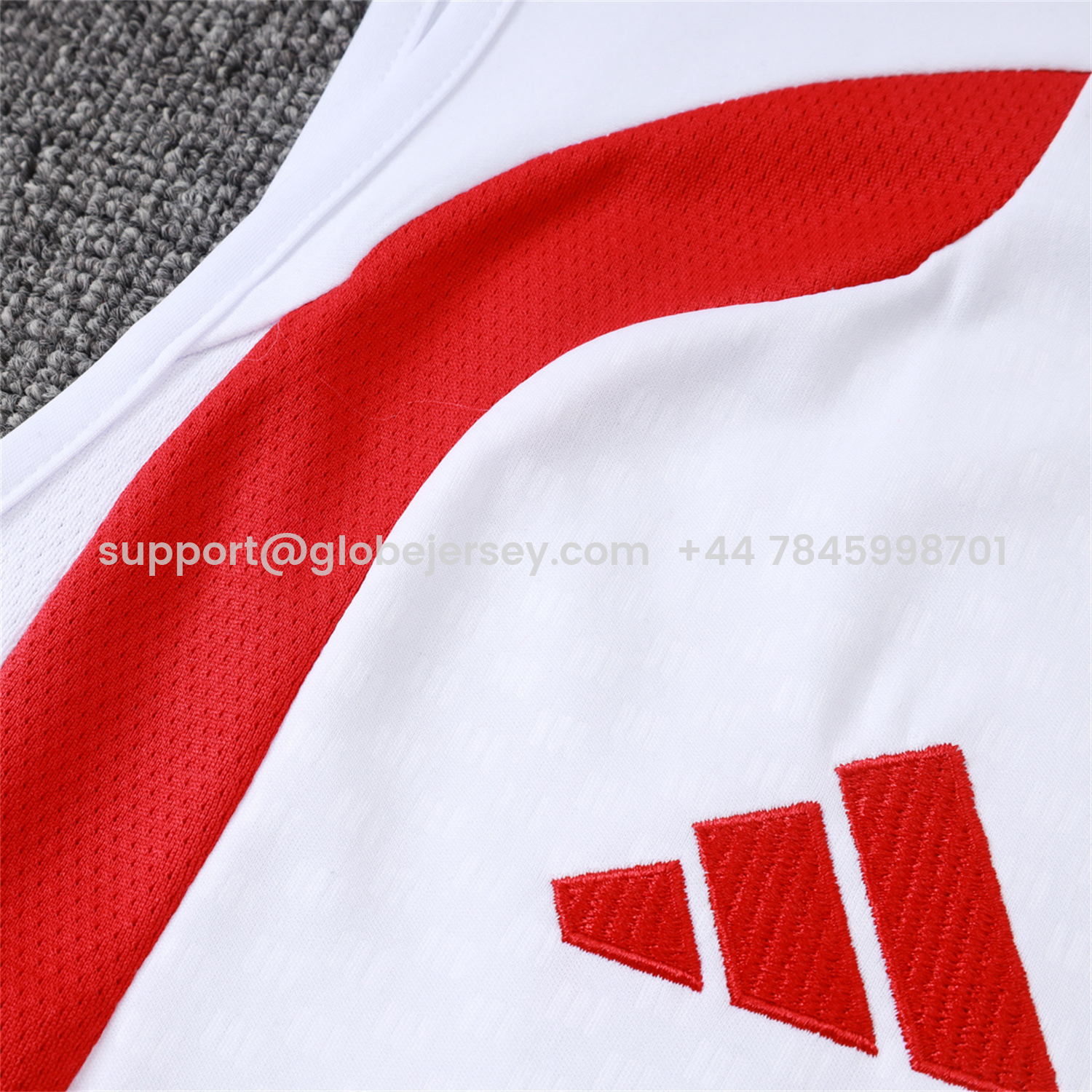 GlobeJersey-SC Internacional 2026 Vest Training Set - White Vest and Red Shorts