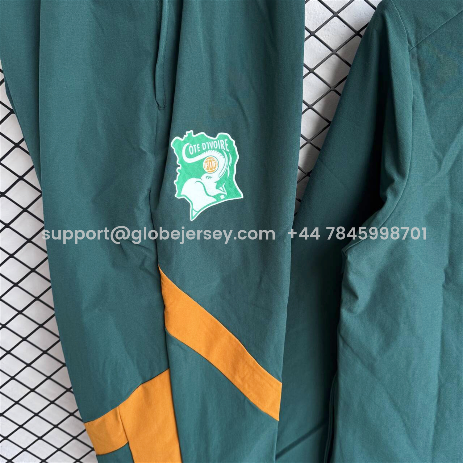 GlobeJersey-Ivory Coast 2026 Windbreaker Training Set - Green With Orange Top and Pants