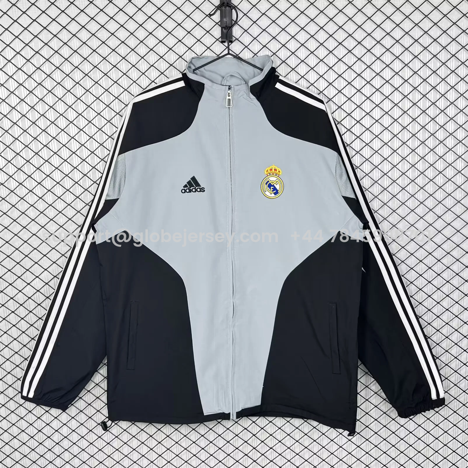 GlobeJersey-Retro Real Madrid 2004-05 Home Windbreaker Jacket - Grey