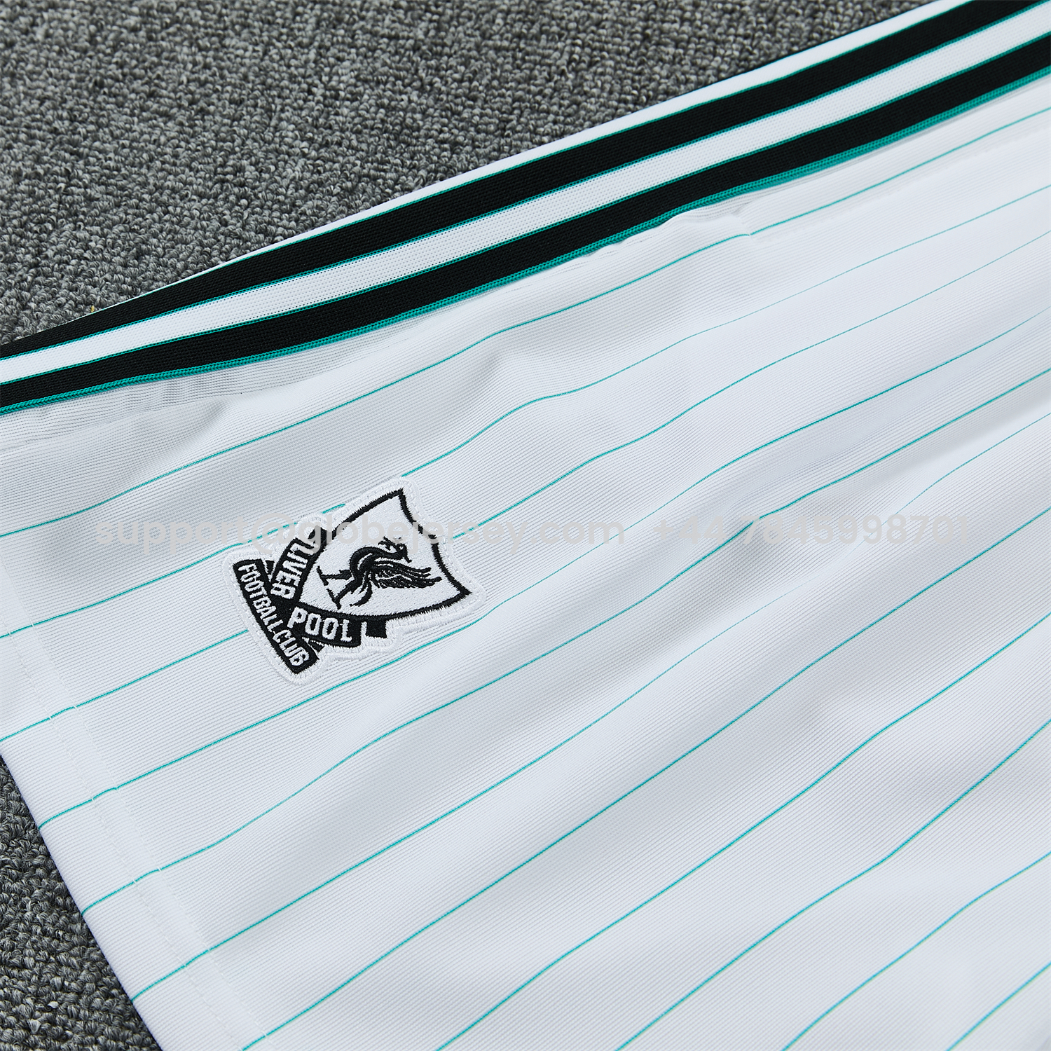 GlobeJersey-Liver.pool 25-26 Retro Style Short-Sleeve Training Set - Colors Top & Colors Pants