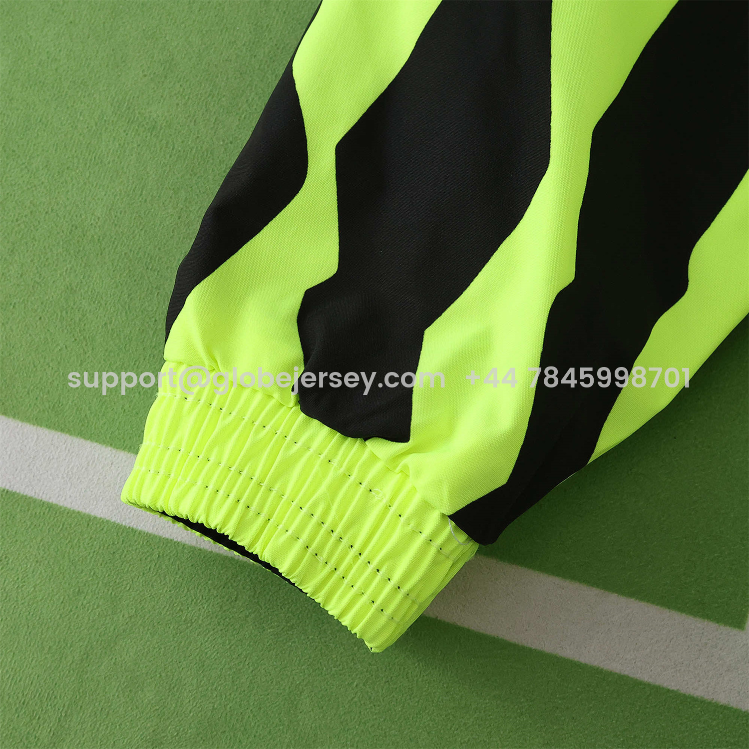 GlobeJersey-Dortmund 25-26 Double Sided Reversible Windbreaker - Green & Yellow