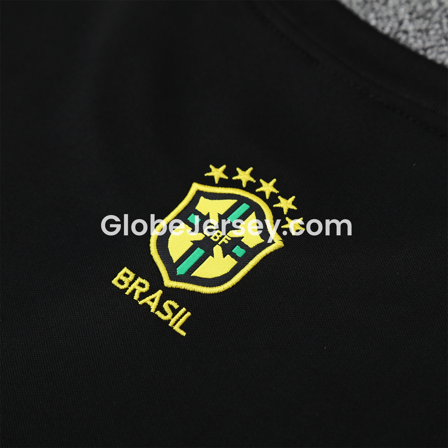 GlobeJersey-Brazil 25-26 Green Jesus Statue Short-Sleeve Training Set - Green Top & Black Shorts