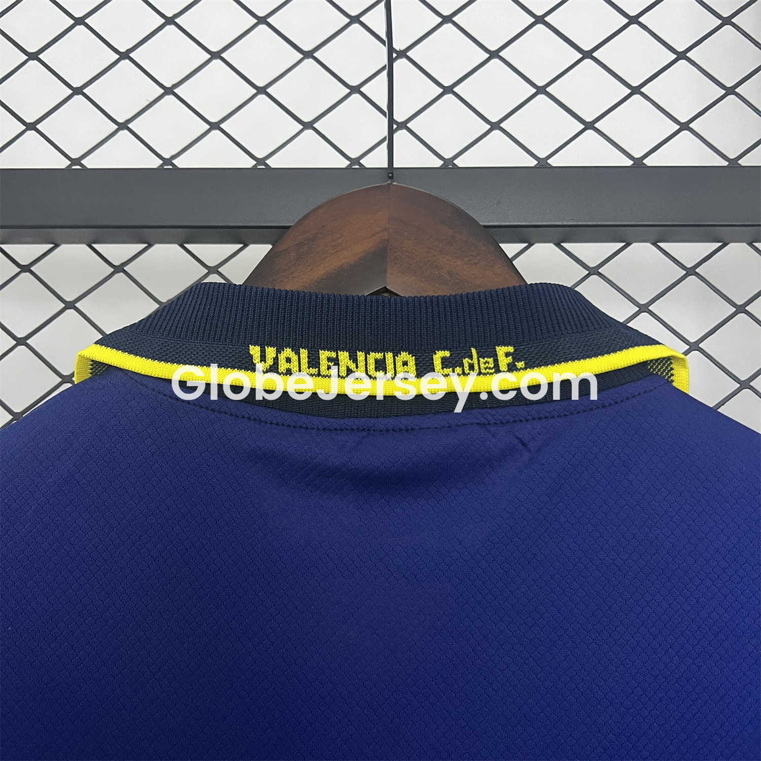 GlobeJersey-Retro Valencia 1996-97 Away Jersey