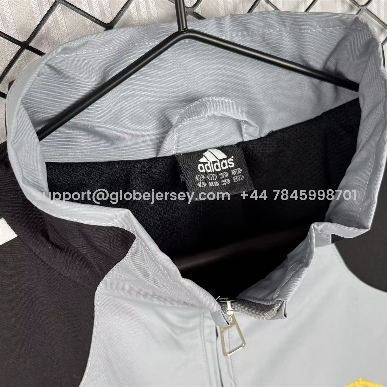 GlobeJersey-Retro Real Madrid 2004-05 Home Windbreaker Jacket - Grey